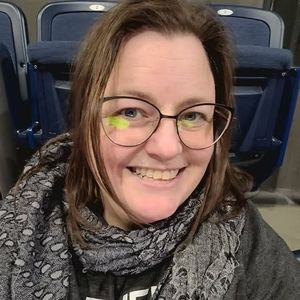 Meet your Posher, Jūlīē